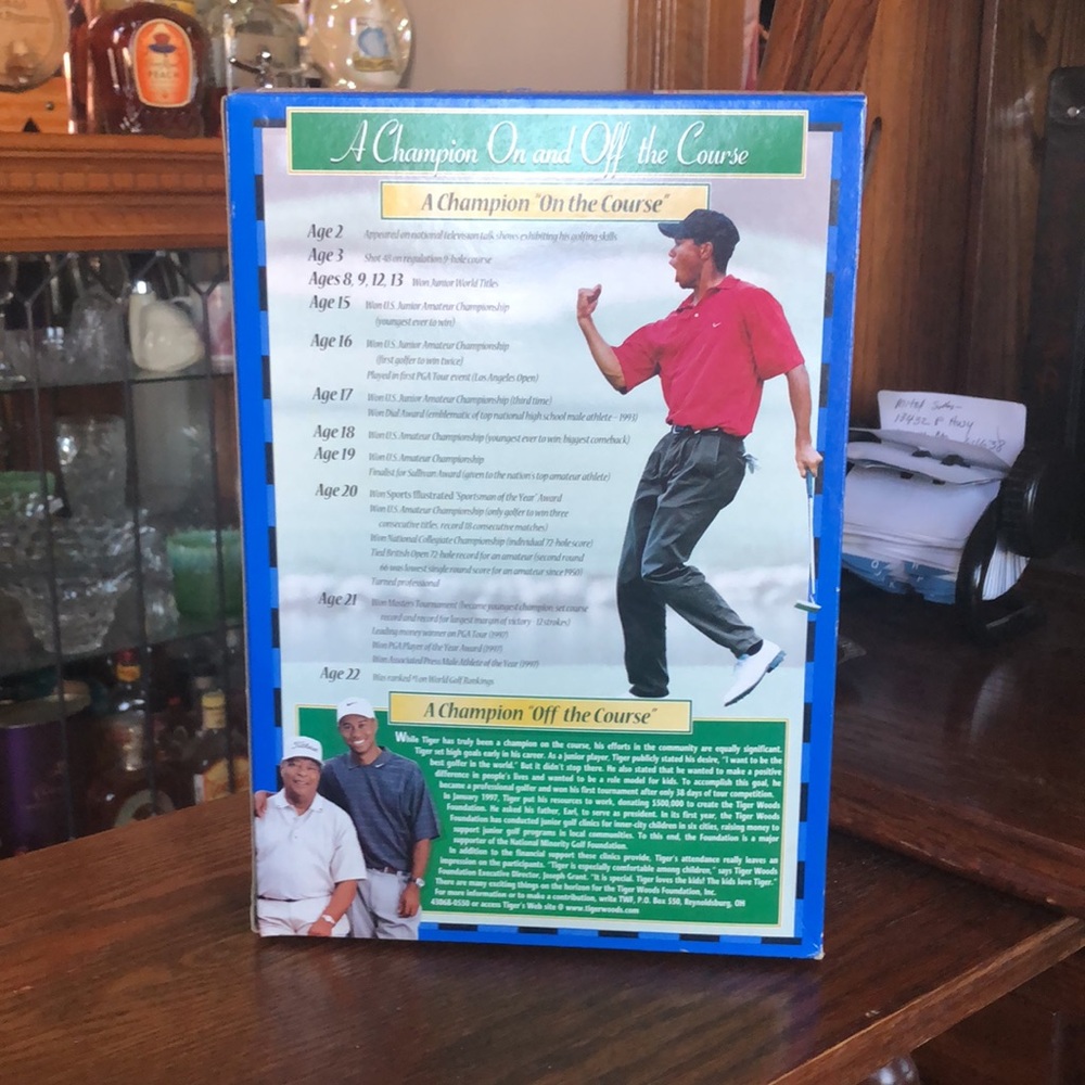 Unopened tiger woods - Picture 2 of 3